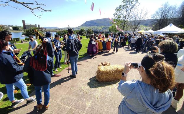 Tradición y emoción, protagonistas del Día de Cantabria por San José