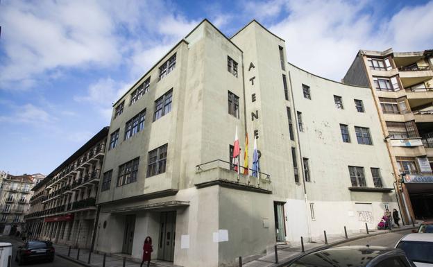 Las obras para rehabilitar la cubierta y la terraza del Ateneo de Santander epezarán en abril