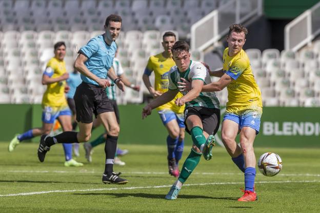 Monólogo estéril del Rayo Cantabria en El Sardinero