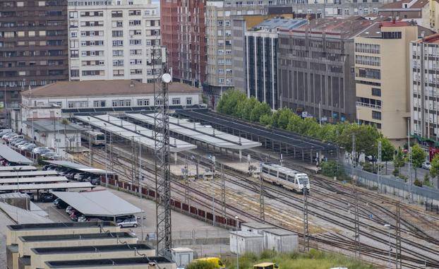 Ceruti advierte de que solo los ciudadanos podrán frenar el proyecto de Adif para la integración ferroviaria de Santander