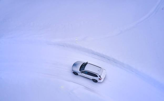 El BMW iX5 de hidrógeno se somete a las pruebas más extremas en el Ártico