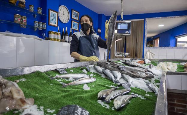 Pescaderías a medio gas: «Falta género y se nota»