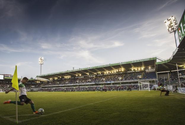 Luces y tornos, principales reformas necesarias para jugar en Segunda