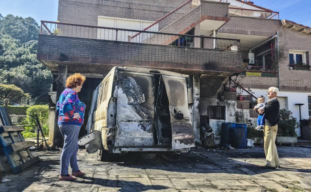 «Llevamos un mes asustados, este incendio es provocado y no es el primero»