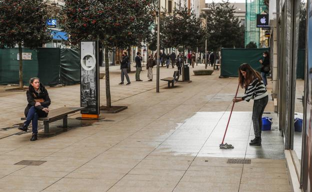 El PSOE se queja de la falta de limpieza en Santander tras la calima