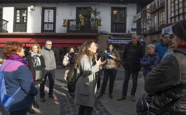 Las visitas guiadas por la ciudad se retoman tras el parón del covid