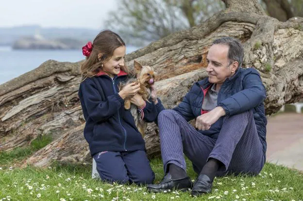 Samuel Ruiz: «Lola ha enseñado a los niños a tratar con respeto a los animales»