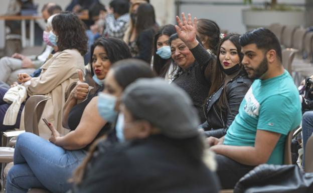 Los gitanos reivindican el papel de sus mujeres