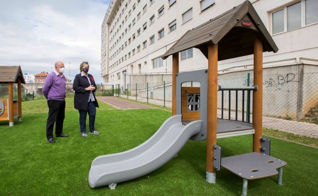 Camargo renovará las zonas de ocio de la plaza María Blanchard