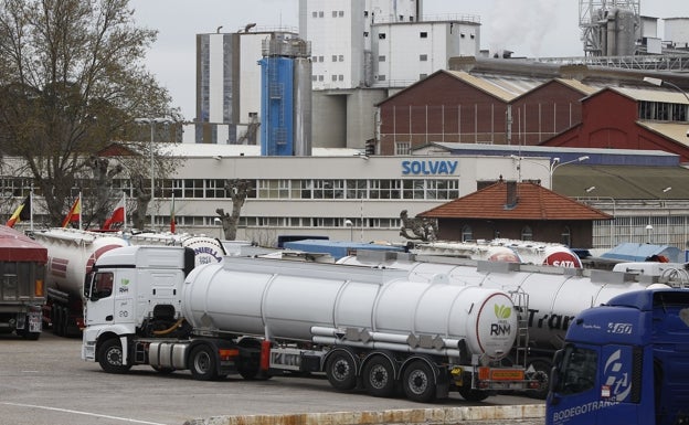 Condenan a Solvay a pagar 6.250 euros por vulnerar la libertad sindical