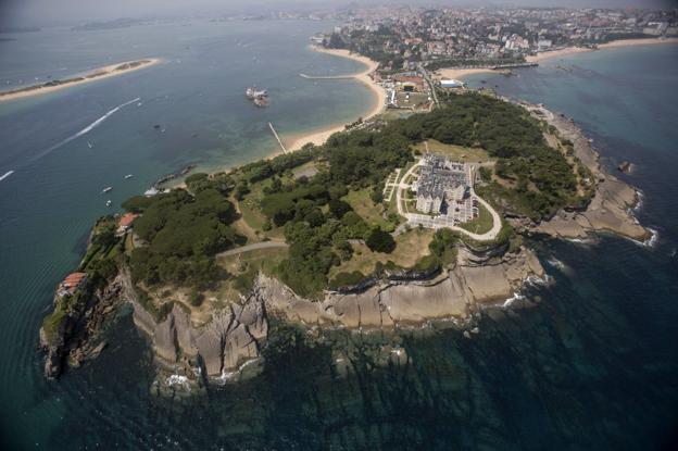 La península de La Magdalena muda su piel con la reforma de sus infraestructuras