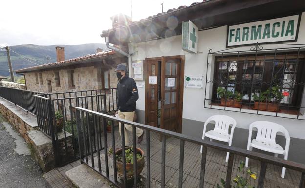 Pacientes mayores y crónicos estarán más vigilados por los farmacéuticos en la Cantabria despoblada