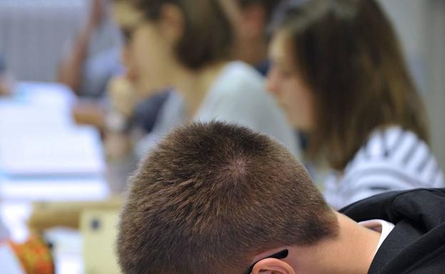 Cerca de 9.000 alumnos de ESO y Bachiller obtendrán el título con los nuevos criterios de evaluación