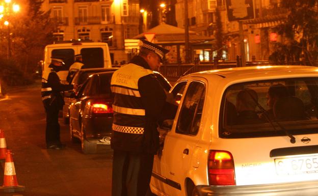 Investigado un conductor en Santander tras superar en más del triple la tasa de alcohol