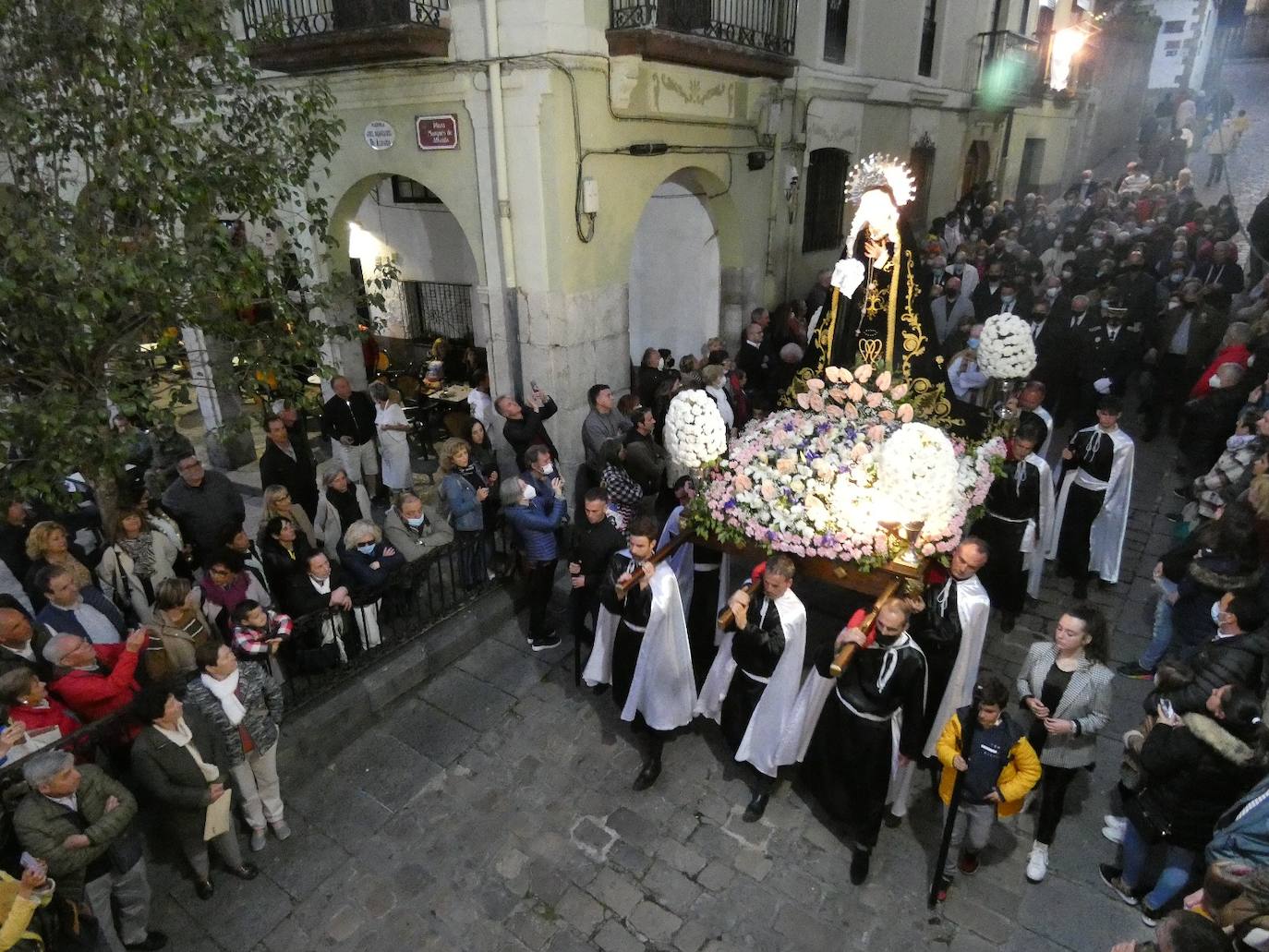 Fervor, belleza y emoción en la Procesión de la Soledad