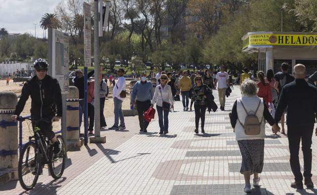 Suben a 42 los hospitalizados por covid en Cantabria, que registra 84 casos nuevos