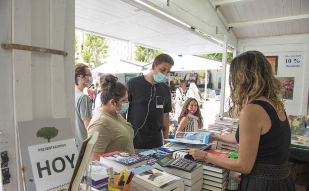 Los libreros celebran su día este sábado, a la espera de la Feria del Libro que será en julio