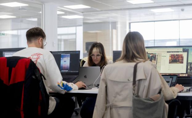 Sanidad pide a las empresas que consulten a los trabajadores sobre las mascarillas