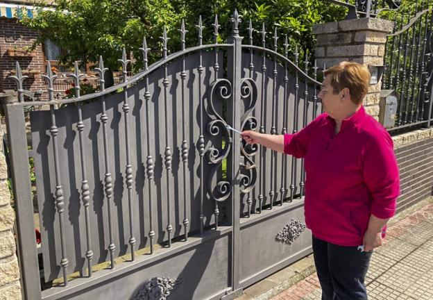 Los ladrones siguen al acecho en Nueva Montaña: «Nos han marcado las puertas»