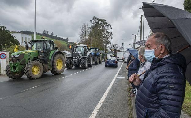 La ley para eliminar cerca de 40 tasas autonómicas sigue sin concretarse