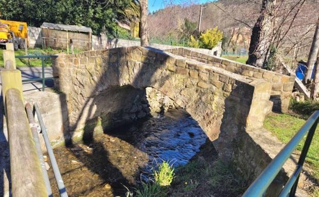 Castro adjudica las obras que completan los arreglos en el río Sabiote en Ontón