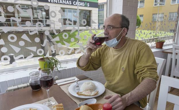 «¿Limitar el vino y la cerveza? Es una tomadura de pelo»