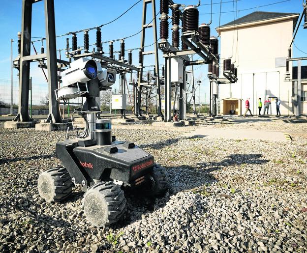 EDP prueba en Cantabria un robot para controlar el estado de sus instalaciones