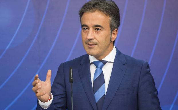 El PP afirma que Cantabria está «en quiebra» y pide a Revilla que implante su Plan Económico