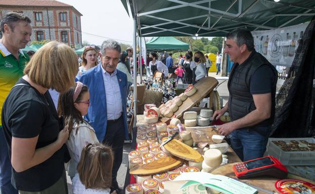La «excelencia, variedad y calidad» de los productos cántabros brillan en Villaescusa