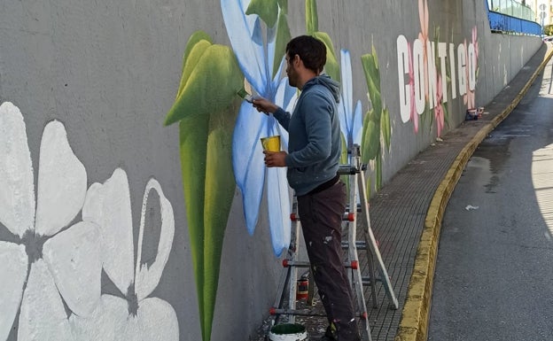 Camargo recibe la primavera con un nuevo mural en el centro urbano