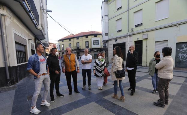 Los afectados por el ocio nocturno en la zona de vinos de Torrelavega crean una plataforma ciudadana