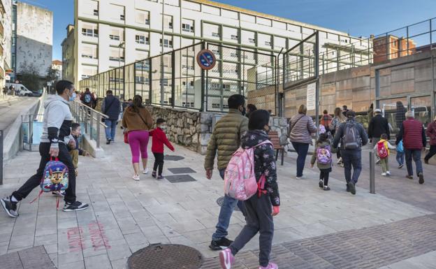 Tráfico reprocha al Ayuntamiento santanderino que no existan caminos escolares seguros