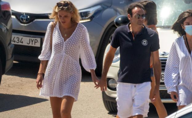 Enrique Ponce y Ana Soria estrenan nuevo nidito de amor en Almería