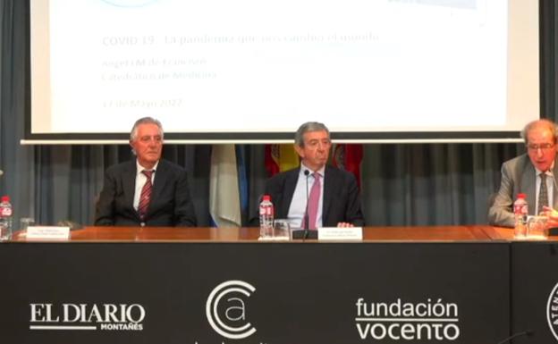 Directo: De Francisco presenta su libro 'Covid-19. La pandemia que nos cambió el mundo'