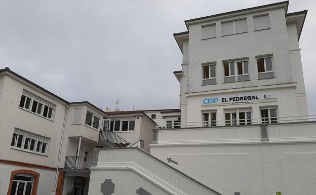 El CEIP El Pedregal de Castro recibe el permiso de Educación para aceptar nuevas matriculaciones