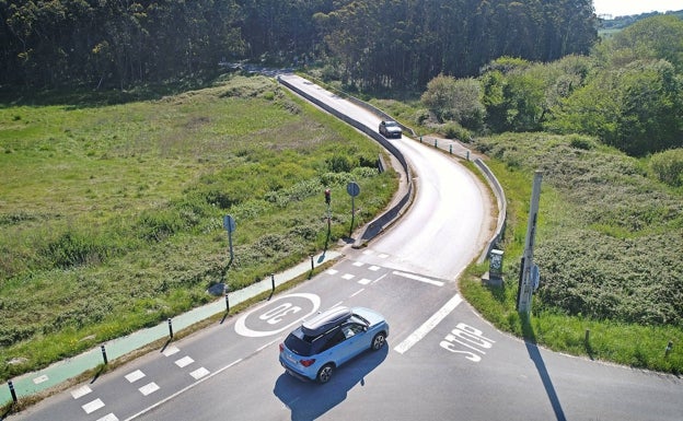 El incomprensible semáforo en pleno corazón del Parque Natural de Oyambre