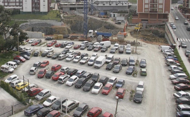 Zuloaga anuncia la convocatoria «inmediata» del concurso de ideas para el teatro municipal de Castro Urdiales