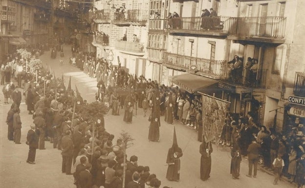 Unidos x Laredo pide declarar la Semana Santa pejina como Bien de Interés Cultural