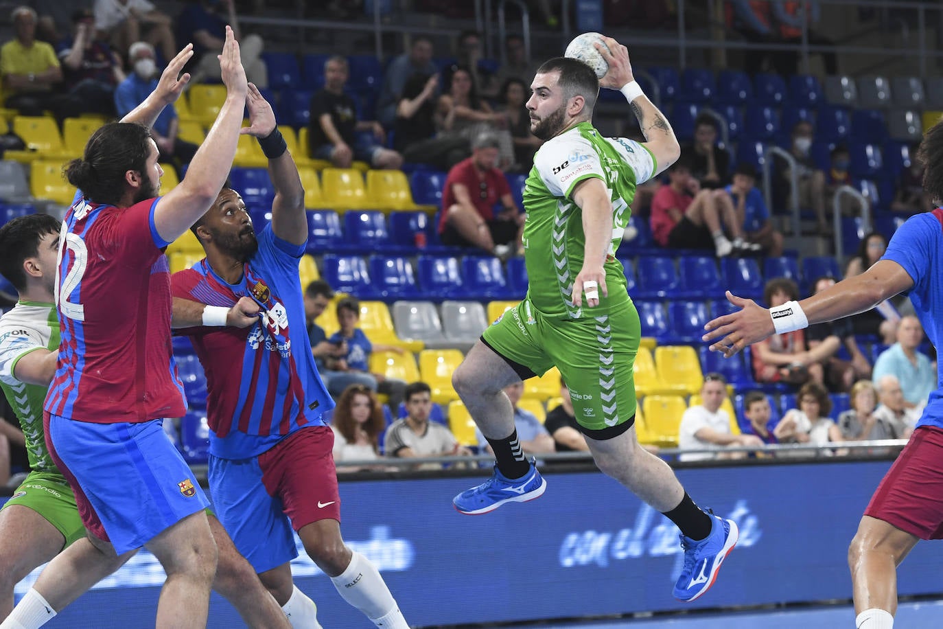 El Unicaja Sinfin cae en Barcelona