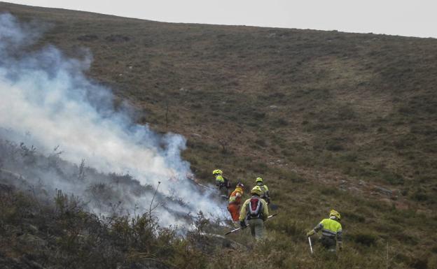 Absueltos dos empleados de Medio Natural acusados de falsedad de documento