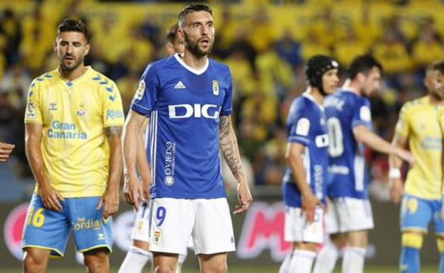 La UD Las Palmas descabalga al Oviedo del playoff