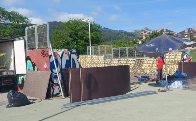 El Ayuntamiento de Castro inicia las obras de reparación de la pista de skate