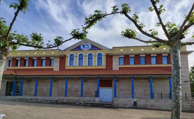 El Teatro Municipal de Ribamontán al Mar cumple diez años con un programa especial