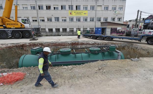 Santander avanza en la restricción de gasolineras, aunque no afectará a la ubicada junto al IES Cantabria