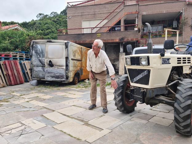 «Este vecino nos quiere matar, casi nos quema la casa y ahora nos embiste con su furgoneta»