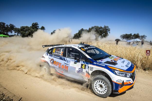 Pernía termina cuarto en el Rally de tierra de Pozoblanco