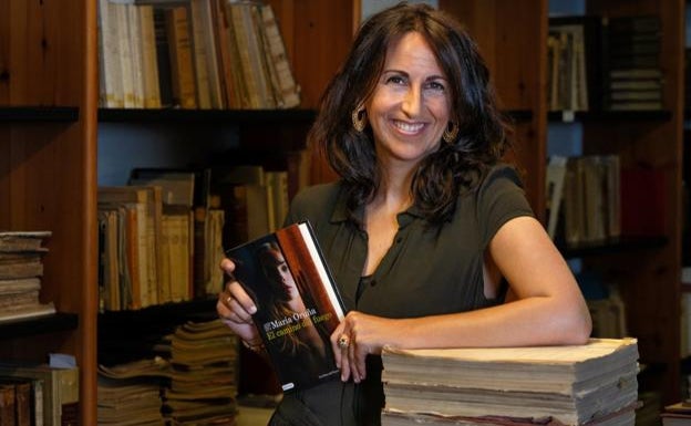 María Oruña presentará su última novela en la Biblioteca municipal de Suances