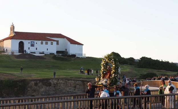 La fiesta de la Virgen del Mar incluye la I Marcha Solidaria Patrona de Santander