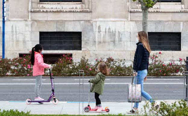 Cantabria suma un fallecido por coronavirus con la incidencia en retroceso