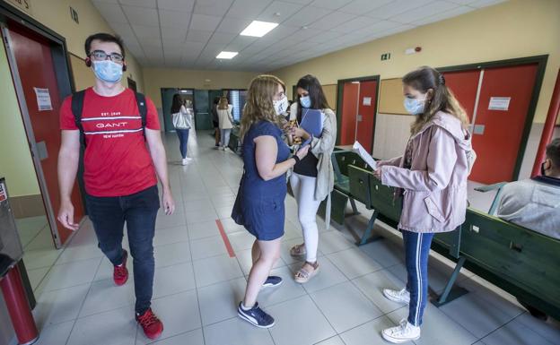 La matrícula de la EBAU en Cantabria cuesta 71 euros, una de las más baratas del país